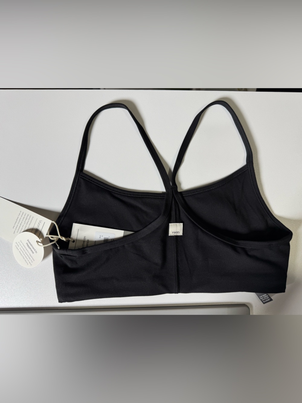 Vuori AllTheFeels™ Bra - Picture 2 of 4